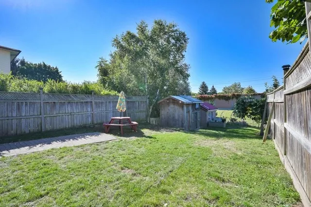 Additional image 37 of 107 Dinison Cres