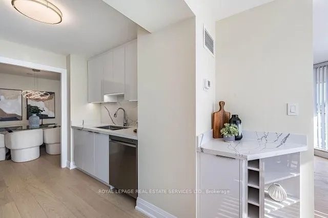Additional image 21 of 1 Aberfoyle Cres Unit 301