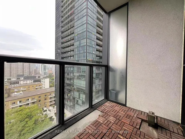 Additional image 22 of 110 Charles St Unit 1902