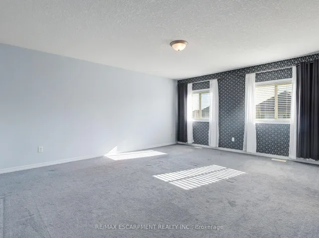 Additional image 40 of 36 Lemon Grass St