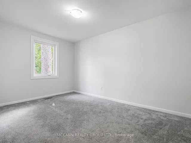 Additional image 18 of 157 1/2 Roslin Ave