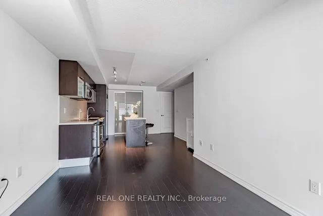 Additional image 21 of 386 Yonge St Unit 1408
