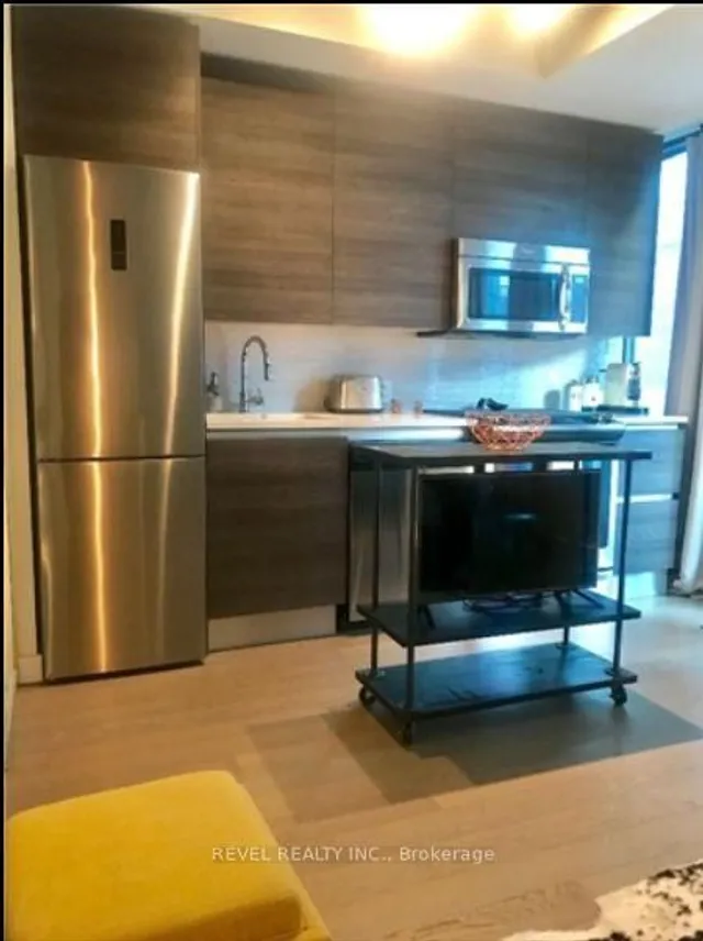 Additional image 8 of 111 Bathurst St Unit 1501