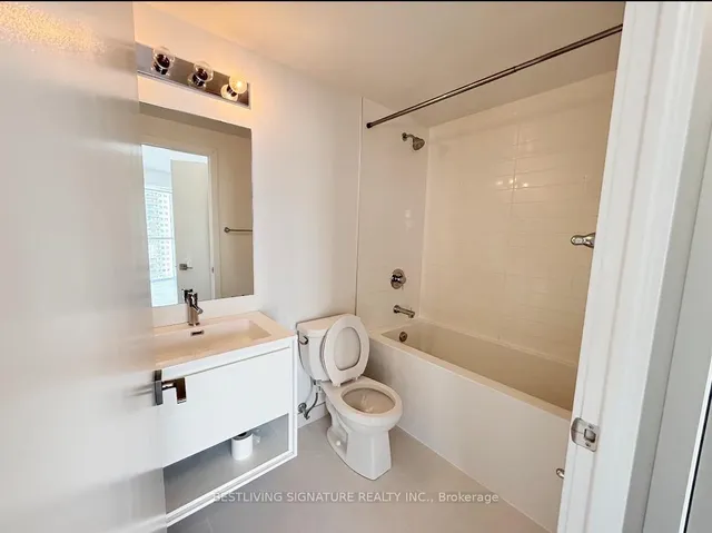 Additional image 7 of 159 Wellesley St Unit 2703