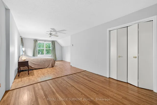 Additional image 37 of 10 King Street Cres
