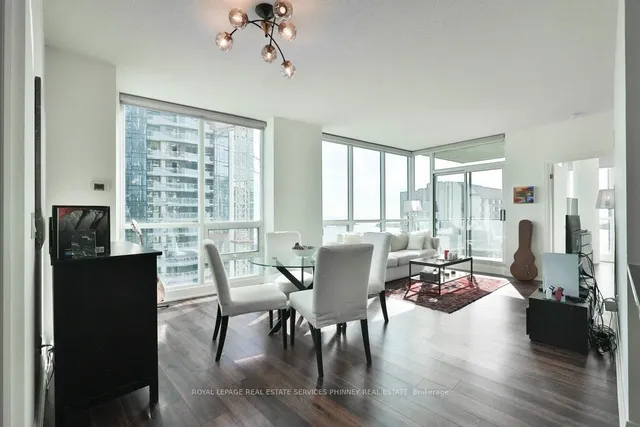 Additional image 8 of 16 Yonge St Unit 3109