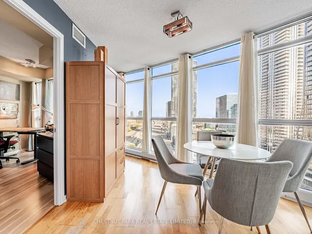 Additional image 19 of 18 Yonge St Unit 2211