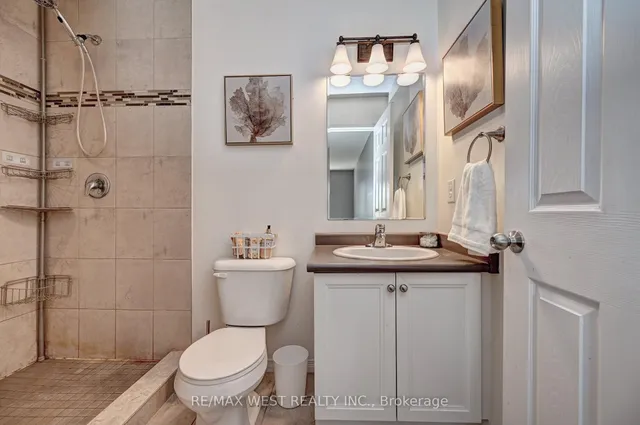 Additional image 27 of 21 Machado St