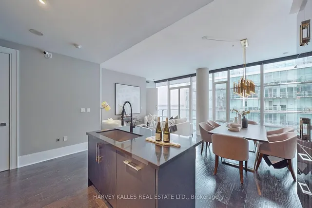 Additional image 19 of 29 Queens Quay Unit 813