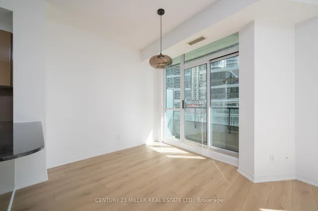 Additional image 9 of 16 Yonge St Unit 310