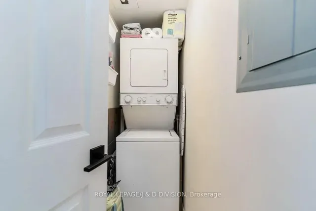 Additional image 15 of 195 Merton St Unit 111
