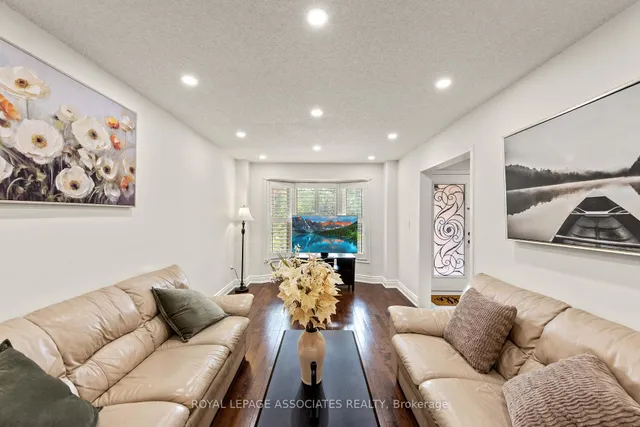 Additional image 8 of 47 Whiteway Crt