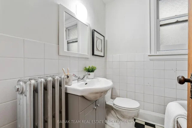 Additional image 20 of 8 Grenadier Ravine Dr