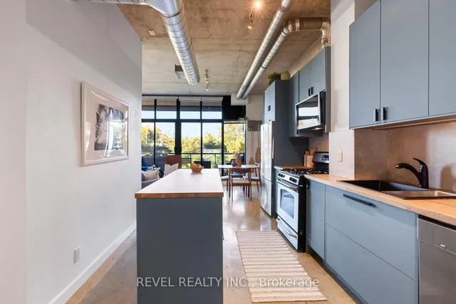 Additional image 4 of 369 Sorauren Ave Unit 204