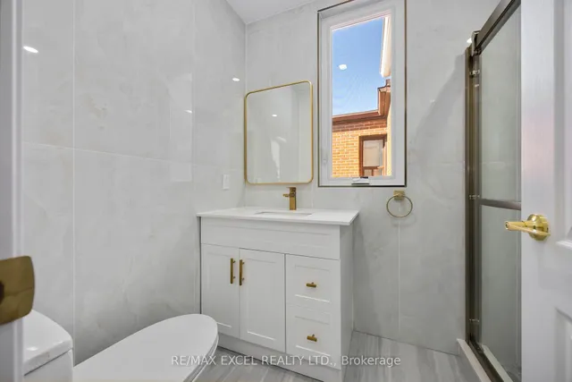 Additional image 41 of 806 Gladstone Ave