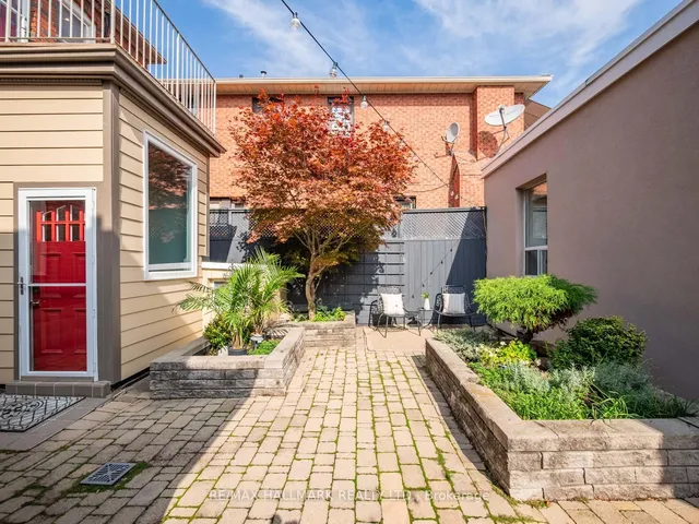 Additional image 37 of 839 Carlaw Ave