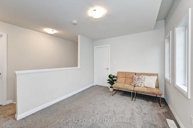 Additional image 35 of 14 Bank Swallow Cres