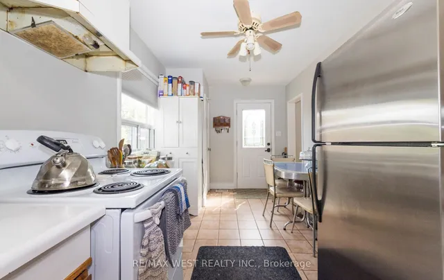 Additional image 8 of 62 Allenby Ave