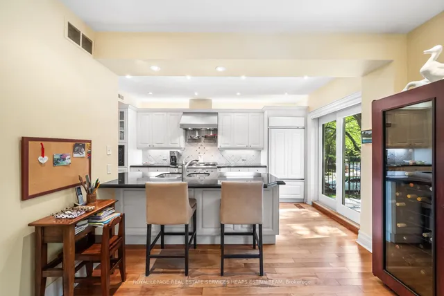 Additional image 22 of 100 Elm Ave