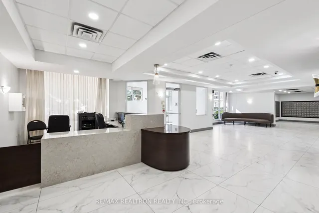 Additional image 5 of 650 Lawrence Ave Unit 735