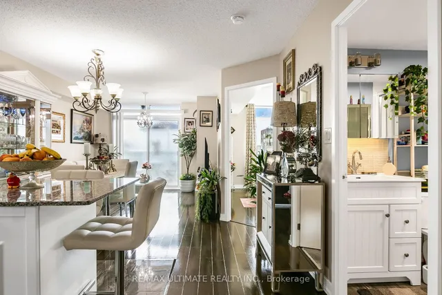 Additional image 7 of 816 Lansdowne Ave Unit 1011