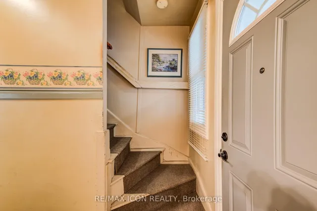 Additional image 25 of 105 Lorne Cres