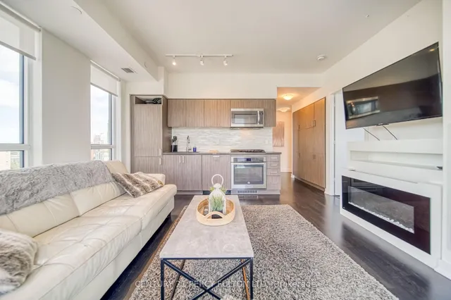 Additional image 8 of 501 St. Clair Ave Unit 1211