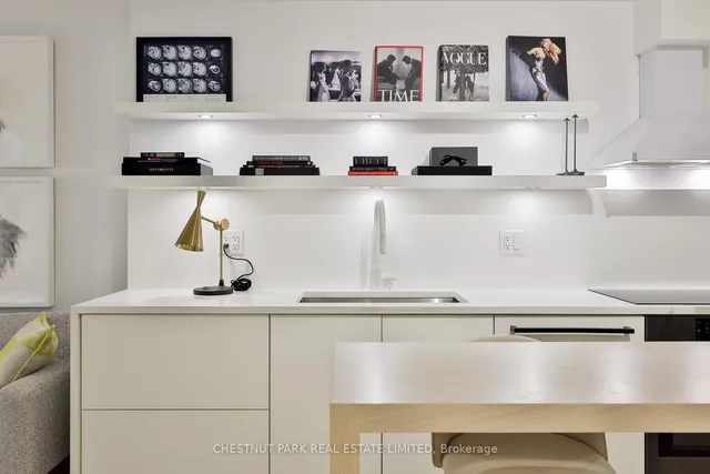 Additional image 6 of 25 Scrivener Sq Unit 201