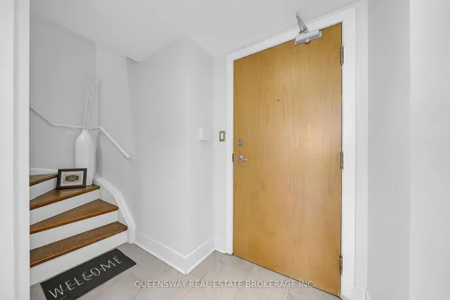 Additional image 14 of 550 Queens Quay Unit 429