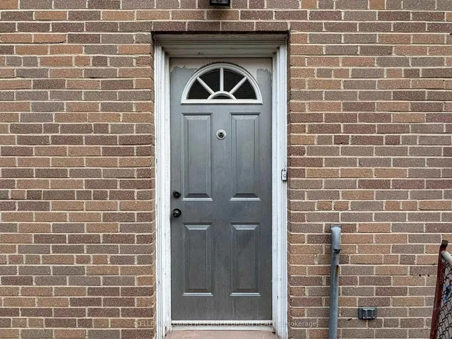 Additional image 36 of 70 Crossbow Cres