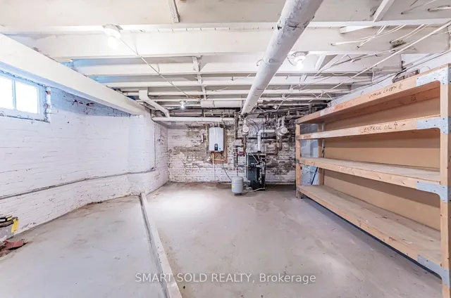 Additional image 46 of 889 Avenue Rd