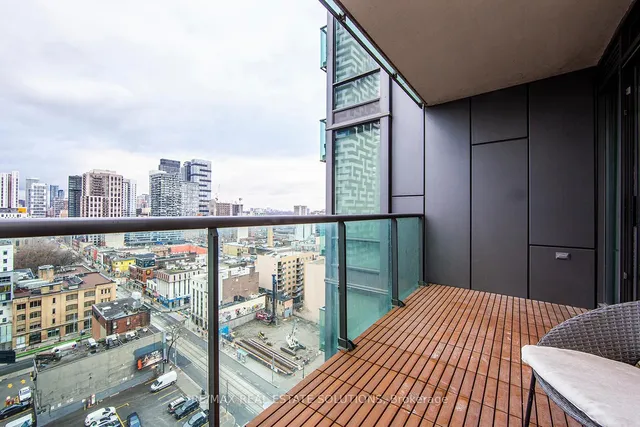 Additional image 18 of 33 Lombard St Unit 1603