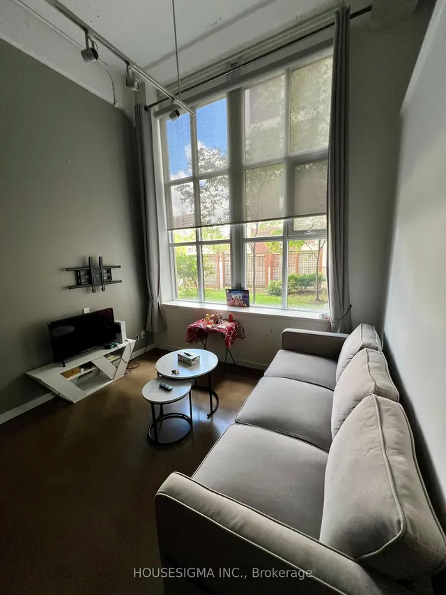 Additional image 6 of 404 King St Unit 109