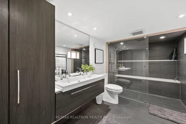 Additional image 28 of 111 Fifth St