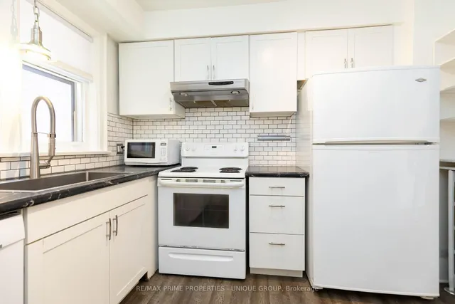 Additional image 12 of 66 Burnaby Blvd