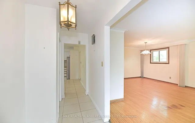 Additional image 4 of 32 Orangewood Cres