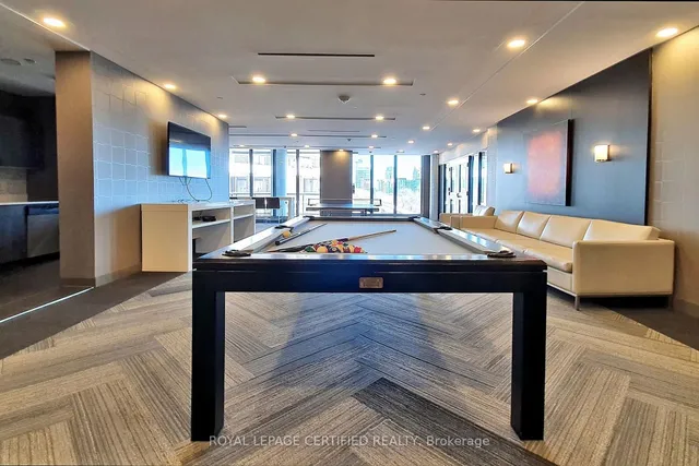 Additional image 33 of 51 East Liberty St Unit 2003