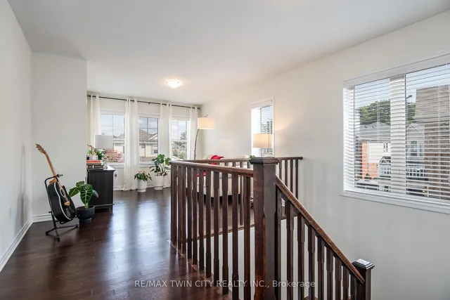 Additional image 27 of 232 Shady Glen Cres