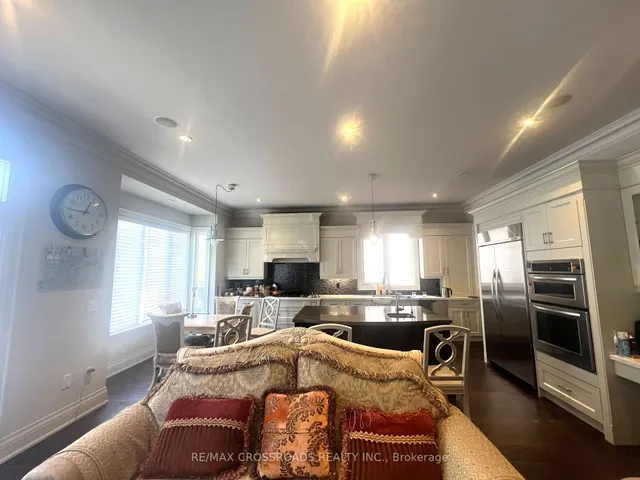 Additional image 4 of 82 Holmes Ave