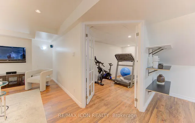 Additional image 33 of 43 Winding Way