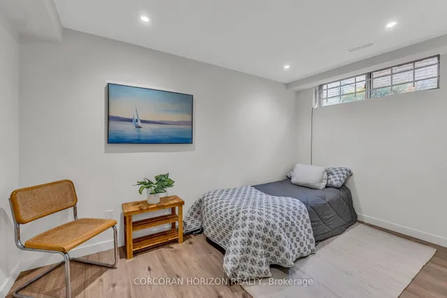 Additional image 33 of 12 Barvale Crt