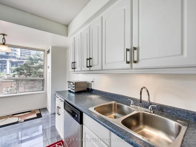 Additional image 11 of 100 Upper Madison Ave Unit 203