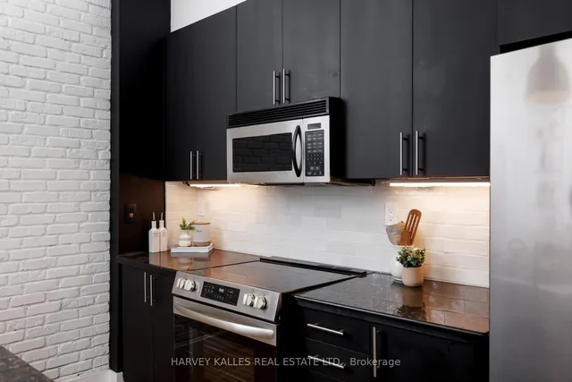 Additional image 23 of 901 Queen St Unit 105