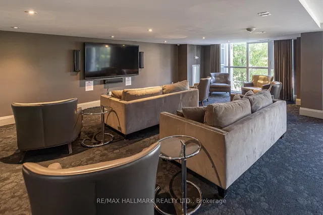 Additional image 30 of 35 Bastion St Unit 1910