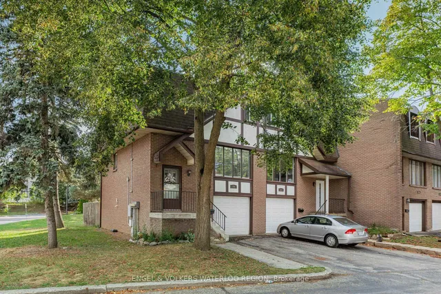 Property image for 49 Cedarwoods Cres Unit 28