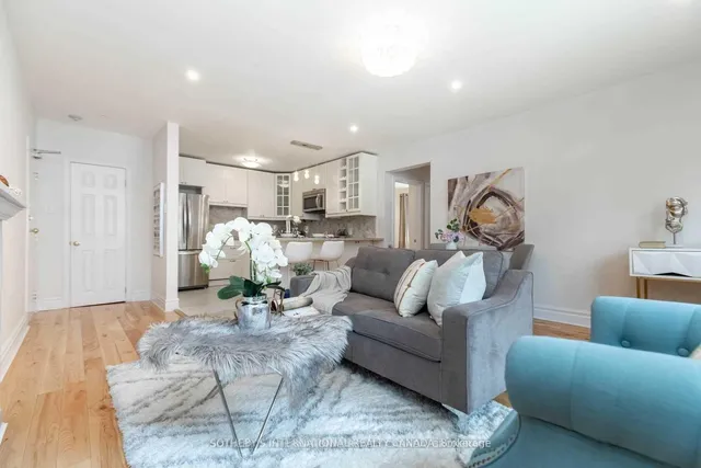 Additional image 3 of 35 Raglan Ave Unit 108