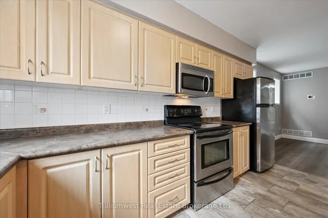 Additional image 14 of 50 Howe Dr Unit 19C