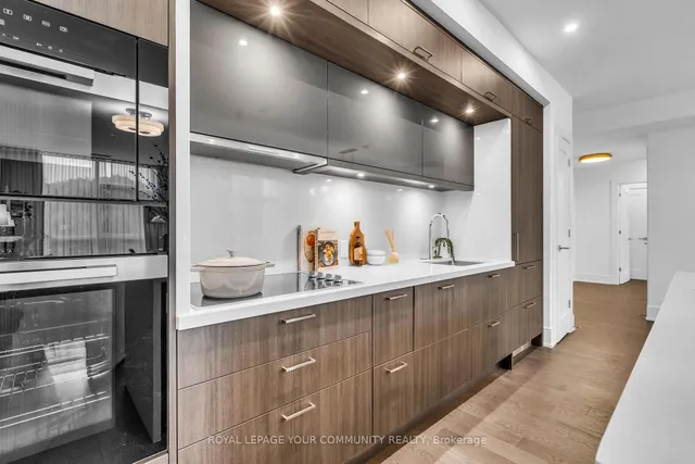 Additional image 16 of 10 Inn on the Park Dr Unit 101