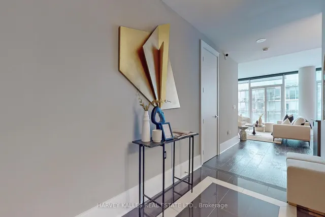 Additional image 35 of 29 Queens Quay Unit 813