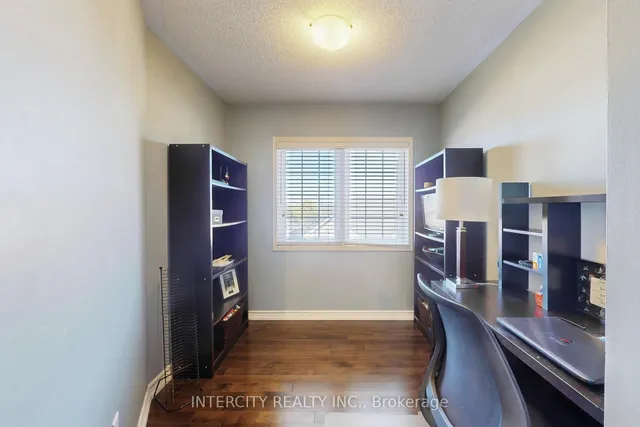 Additional image 35 of 29 Birdstone Cres